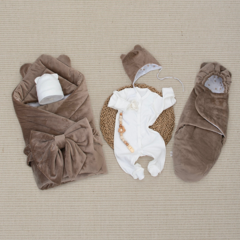 Комплект на выписку 6 предметов "Медвежонок", зимний, шоколад