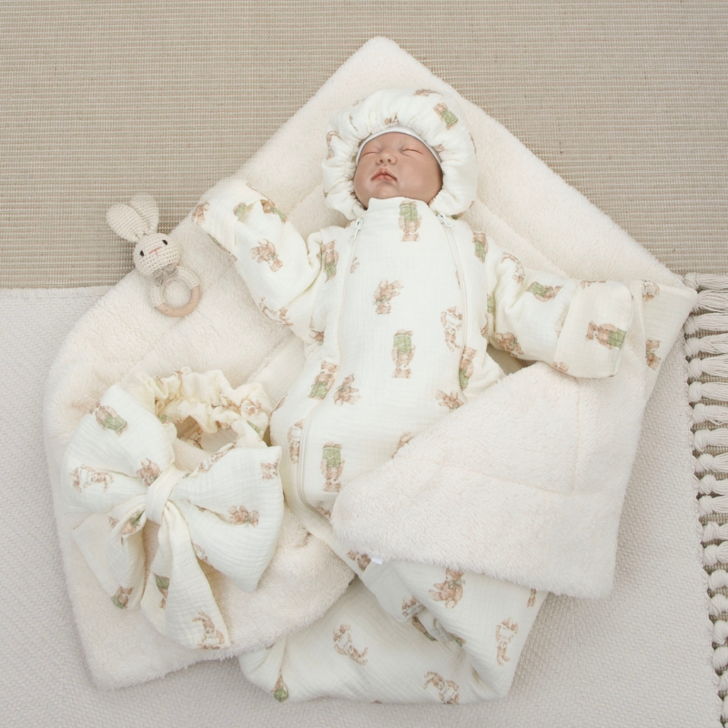 Комплект на выписку 5 предметов "Муслин", демисезонный, плюшевые друзья